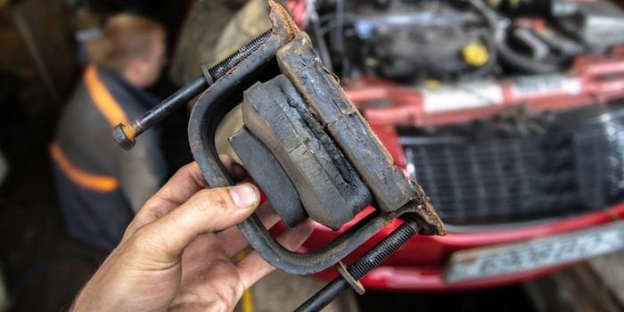 Motor Takozunun Arızalanma Belirtileri Nelerdir