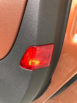 Ford Fiesta Kapı İçi Döşeme Reflektör Kapağı Sağ 2013-2018