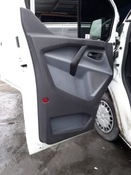 Transit Custom Kapı İçi Döşeme Reflektör Kapağı Sağ 2013-18