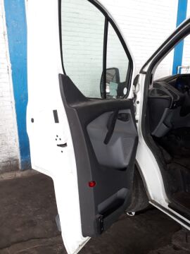 Ford Transit Custom Kapı İçi Döşeme Reflektör Kapağı Sol 2013-18