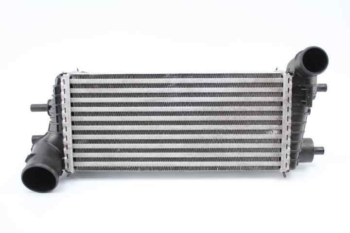 Ford Focus Turbo Radyatörü Ara Soğutucu 2011-